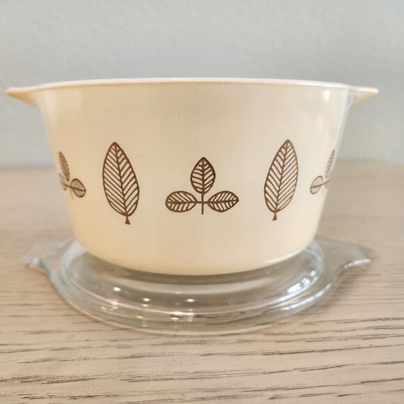 Vintage Pyrex Promotional Gold Leaf Casserole #473 w/Lid 1 QT Cinderella Handles - Picture 2 of 5